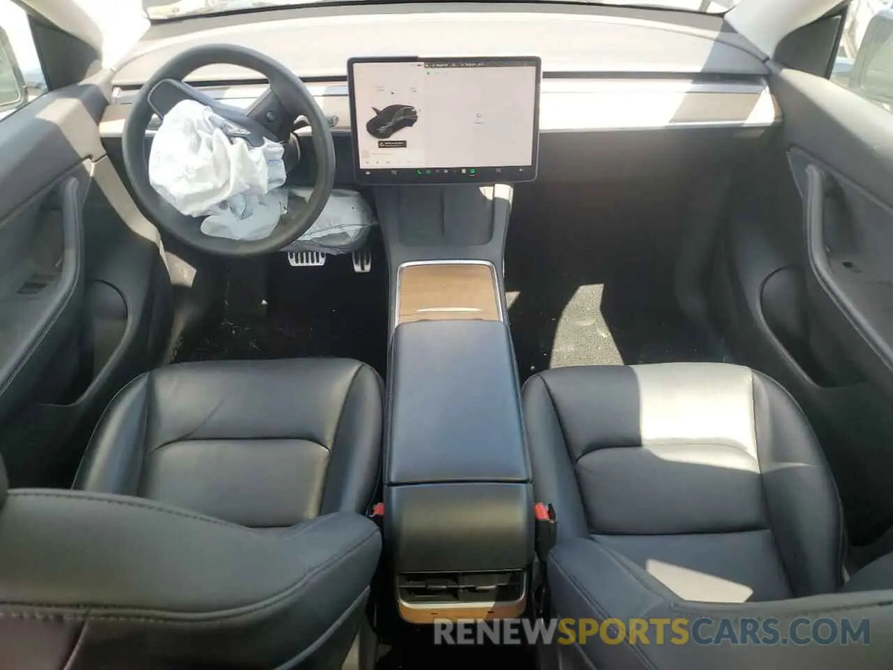 8 Photograph of a damaged car 5YJYGDEE3MF129657 TESLA MODEL Y 2021