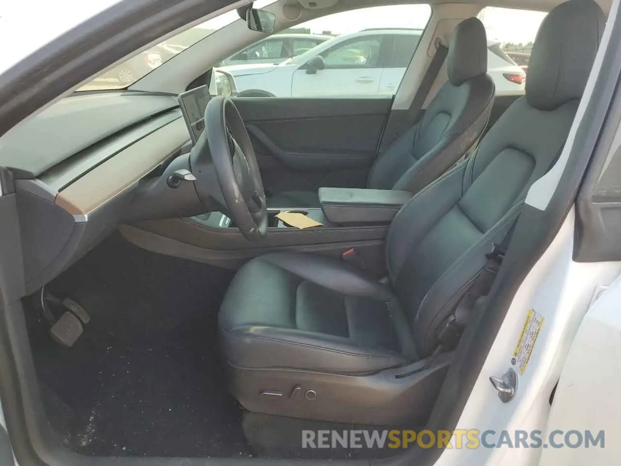 7 Photograph of a damaged car 5YJYGDEE3MF138956 TESLA MODEL Y 2021