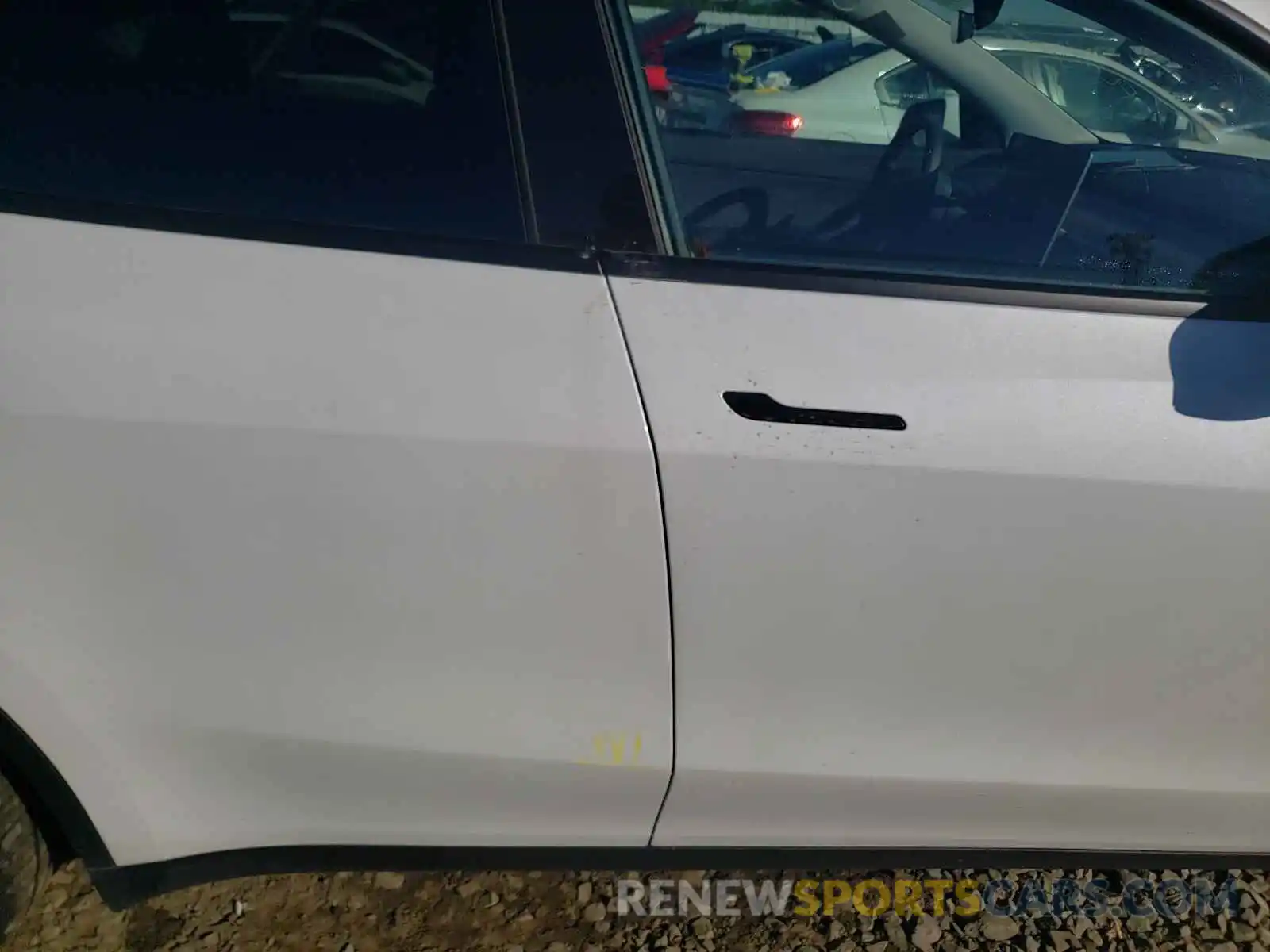 9 Photograph of a damaged car 5YJYGDEE3MF143686 TESLA MODEL Y 2021