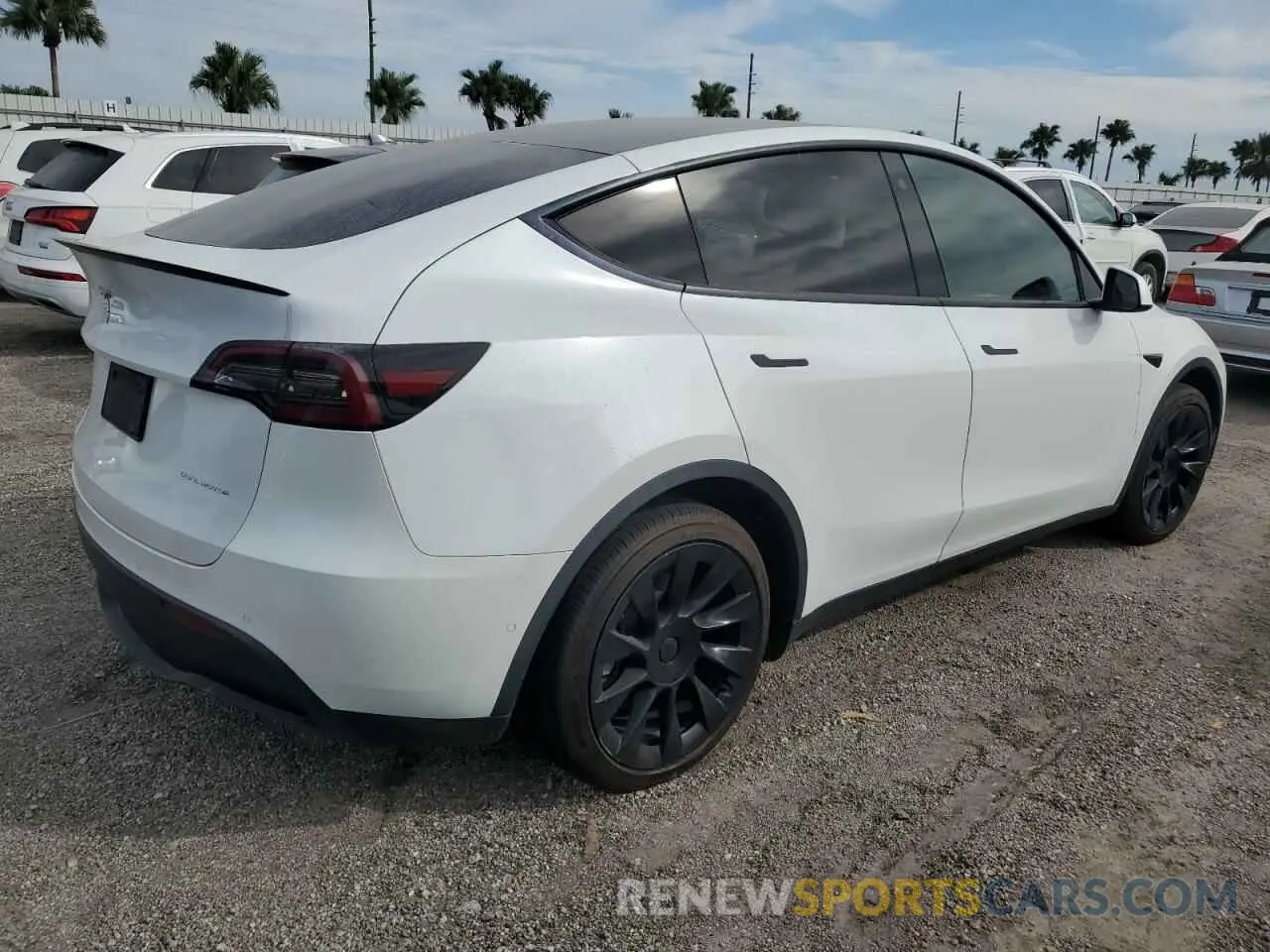 3 Photograph of a damaged car 5YJYGDEE3MF144207 TESLA MODEL Y 2021