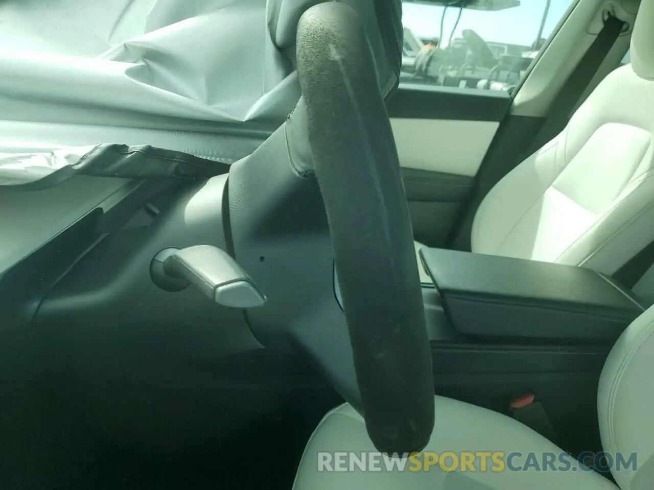 9 Photograph of a damaged car 5YJYGDEE3MF144207 TESLA MODEL Y 2021
