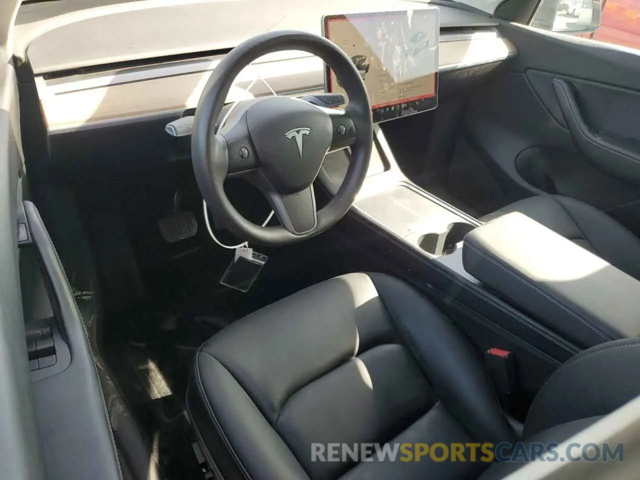 8 Photograph of a damaged car 5YJYGDEE3MF148581 TESLA MODEL Y 2021