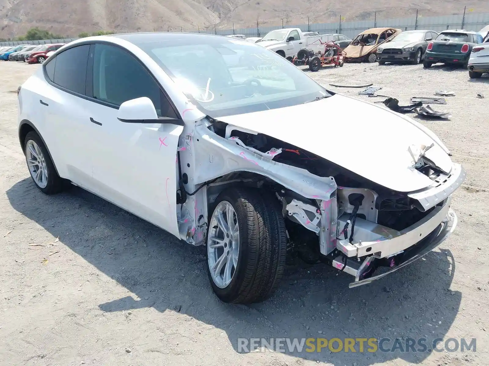 1 Photograph of a damaged car 5YJYGDEE3MF148774 TESLA MODEL Y 2021