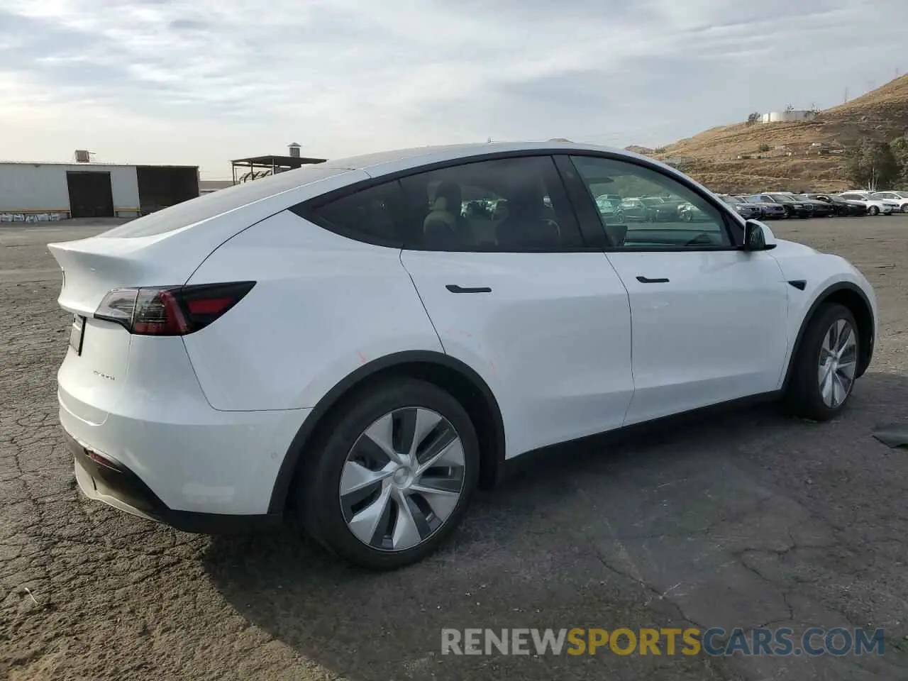 3 Photograph of a damaged car 5YJYGDEE3MF151688 TESLA MODEL Y 2021