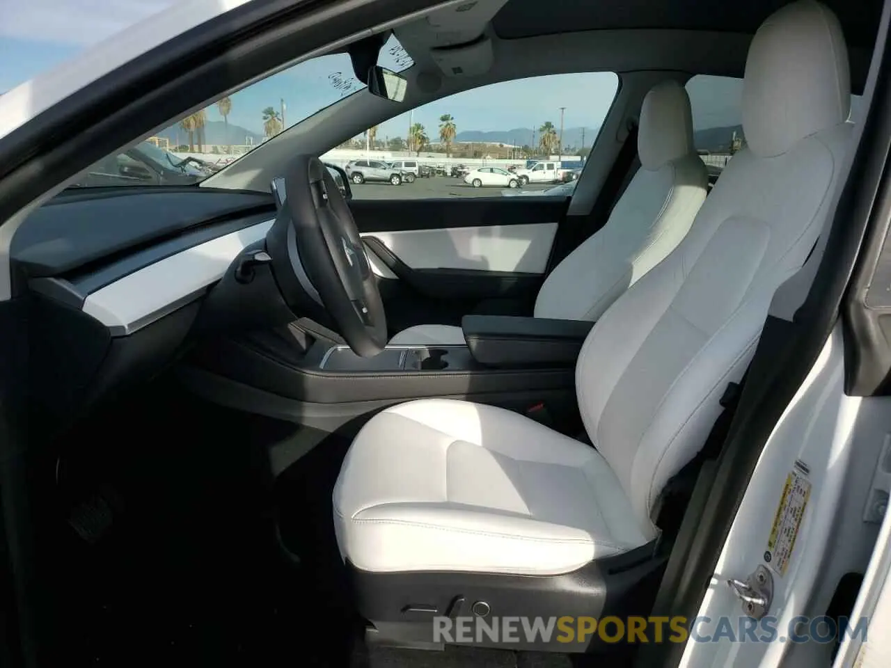 7 Photograph of a damaged car 5YJYGDEE3MF151688 TESLA MODEL Y 2021