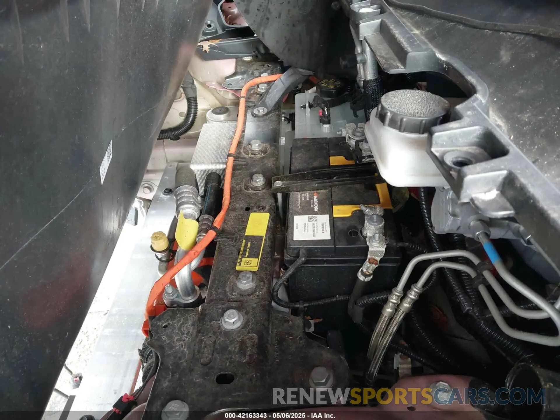 10 Photograph of a damaged car 5YJYGDEE3MF173321 TESLA MODEL Y 2021