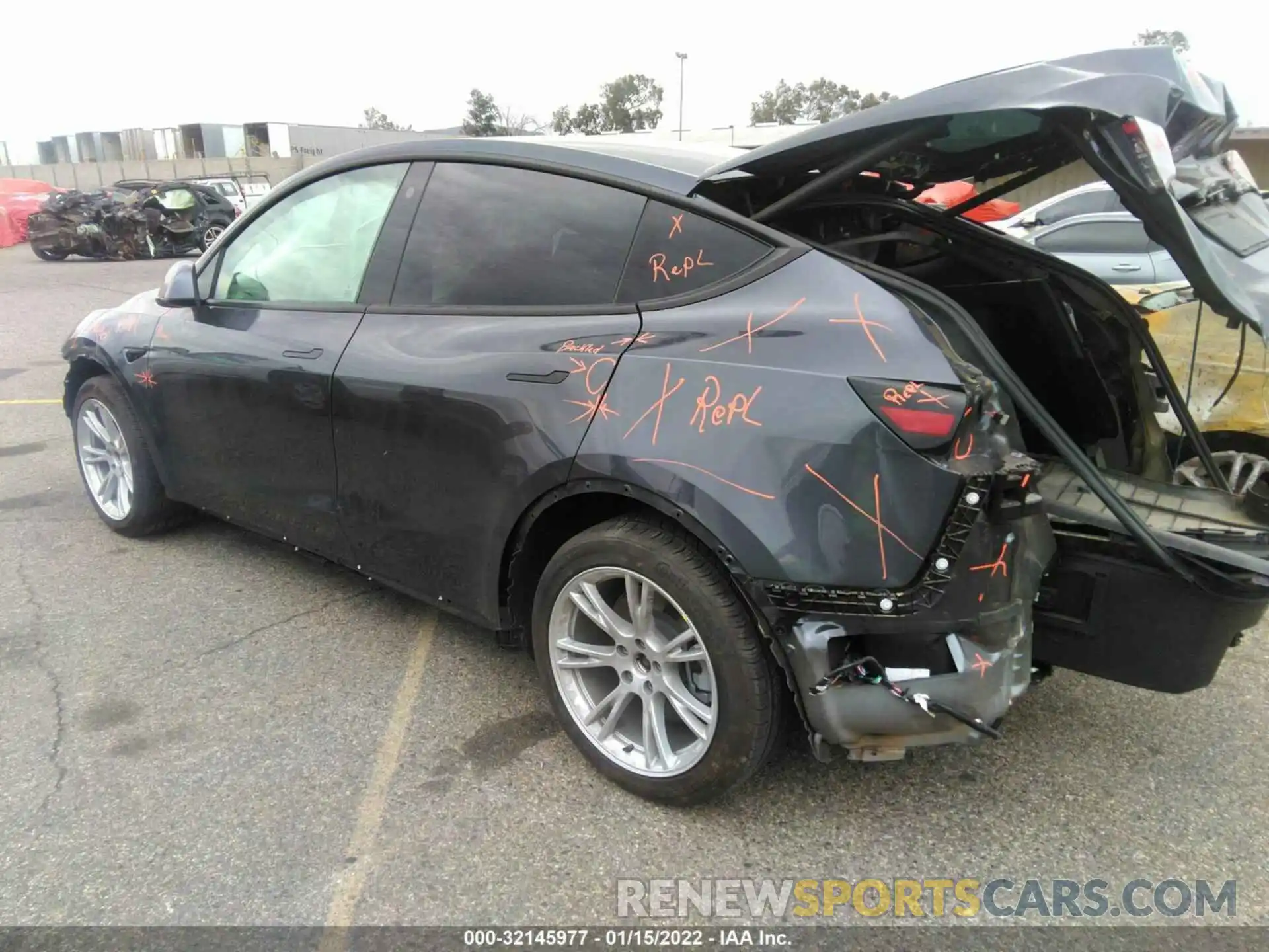 3 Photograph of a damaged car 5YJYGDEE3MF182116 TESLA MODEL Y 2021