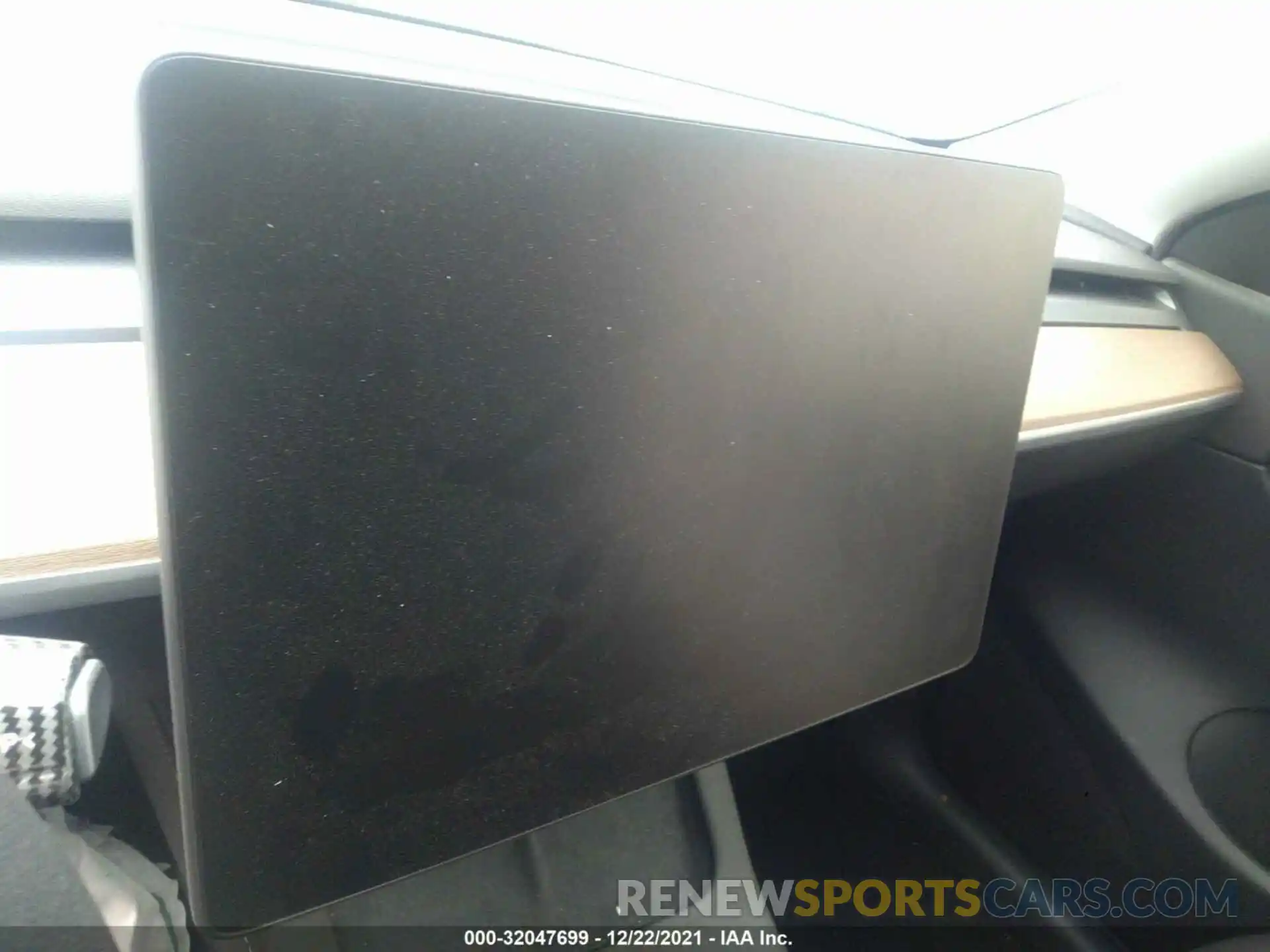 7 Photograph of a damaged car 5YJYGDEE3MF182259 TESLA MODEL Y 2021