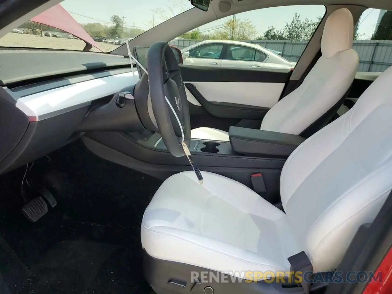 7 Photograph of a damaged car 5YJYGDEE3MF189258 TESLA MODEL Y 2021
