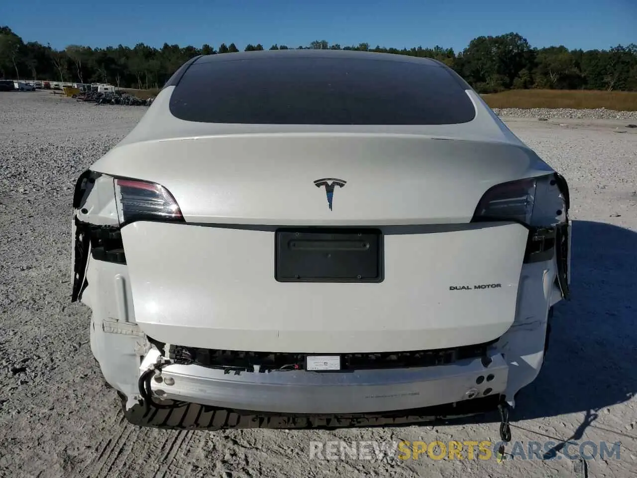 6 Photograph of a damaged car 5YJYGDEE3MF193889 TESLA MODEL Y 2021
