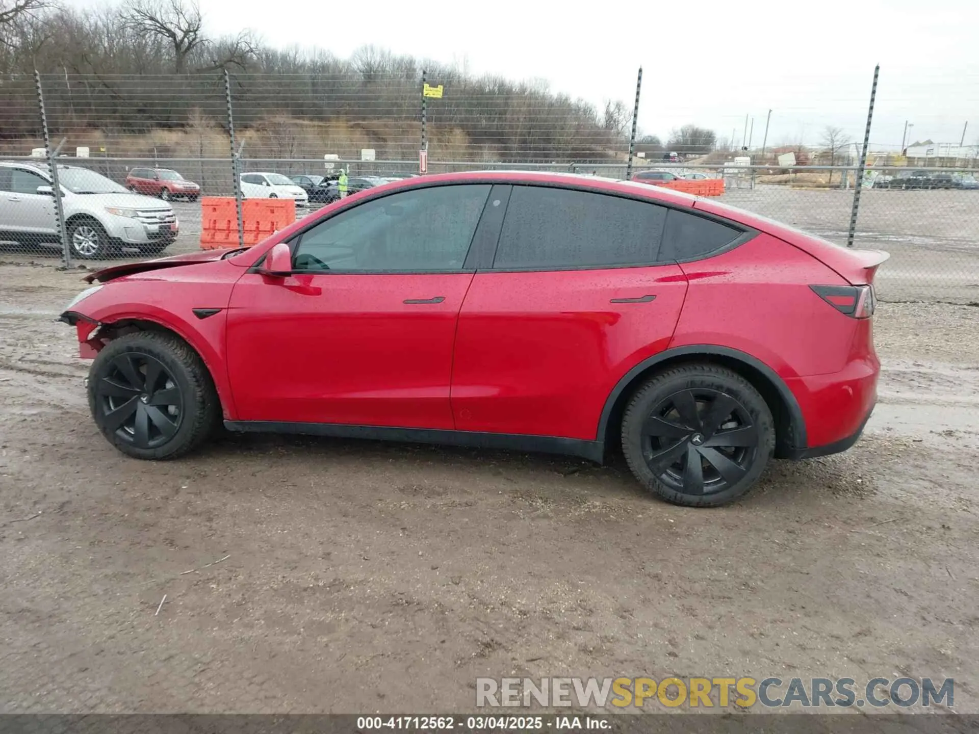 14 Photograph of a damaged car 5YJYGDEE3MF204941 TESLA MODEL Y 2021