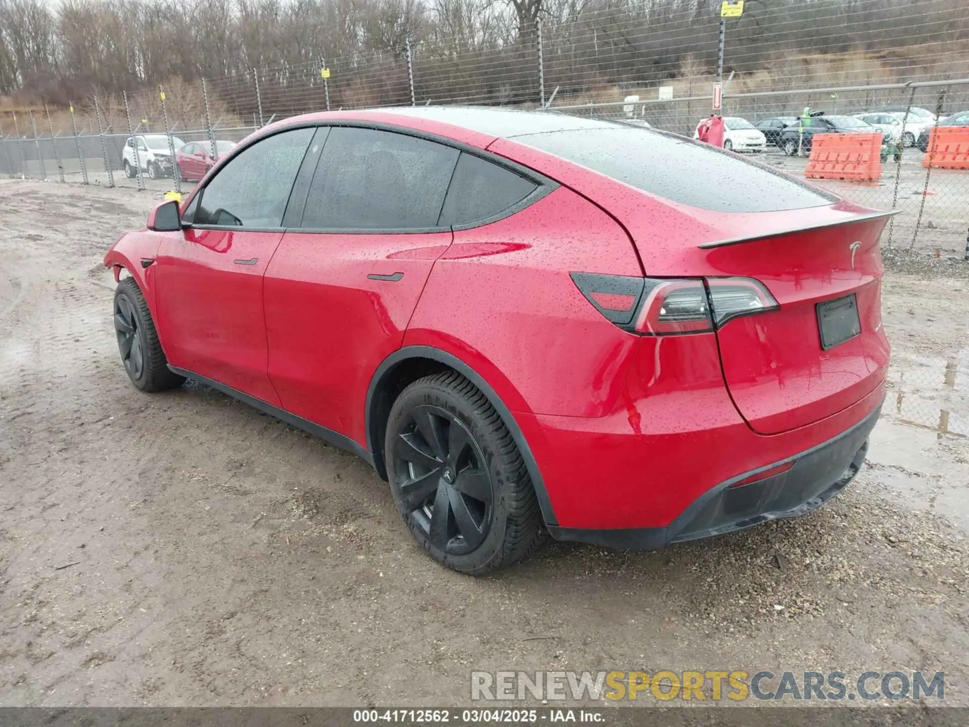 3 Photograph of a damaged car 5YJYGDEE3MF204941 TESLA MODEL Y 2021