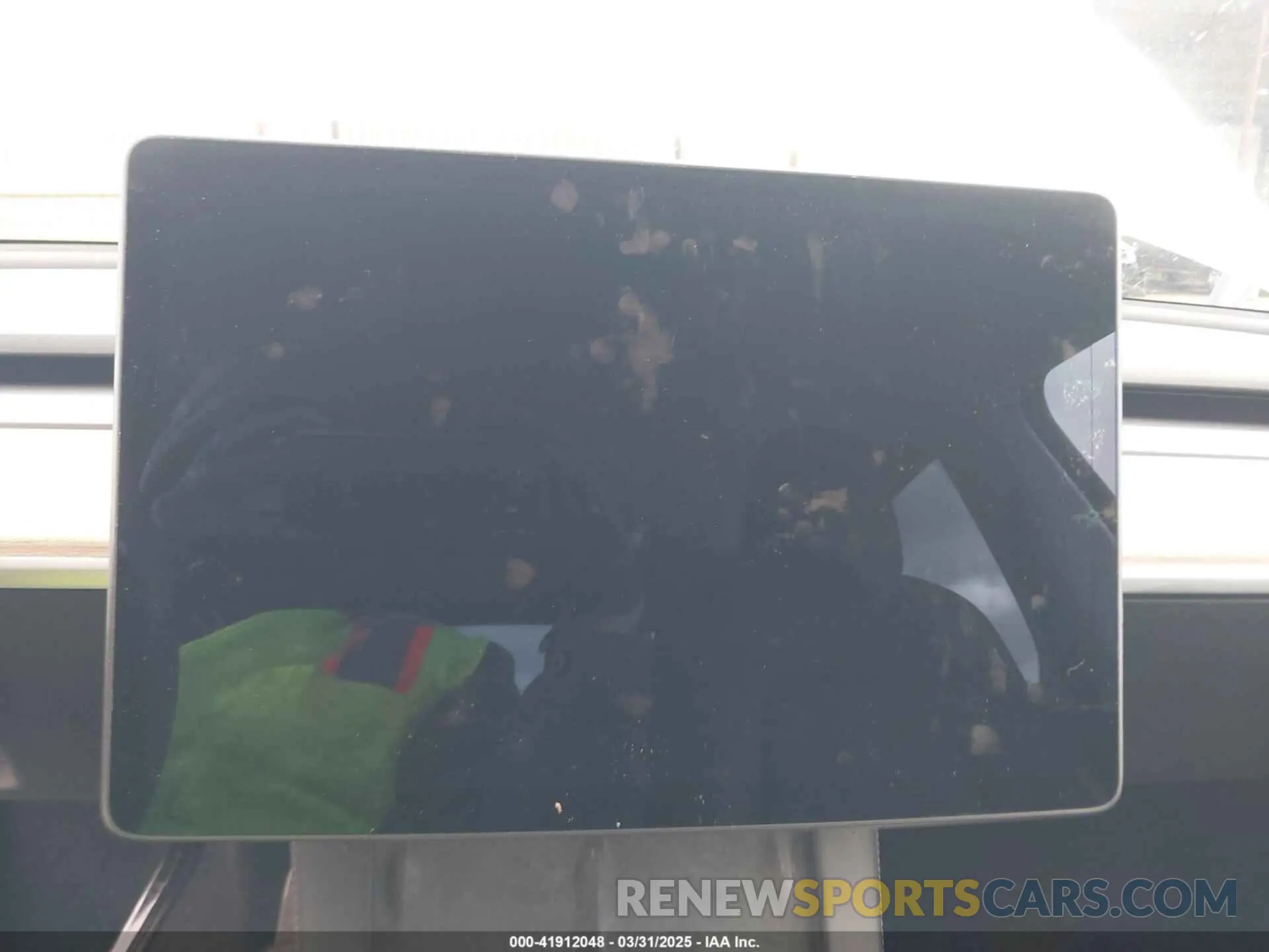 18 Photograph of a damaged car 5YJYGDEE3MF214952 TESLA MODEL Y 2021