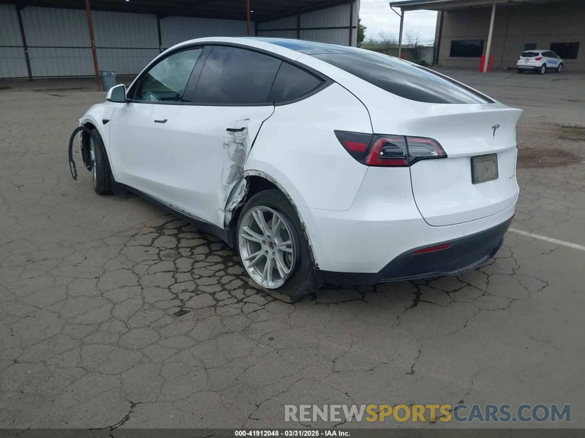 3 Photograph of a damaged car 5YJYGDEE3MF214952 TESLA MODEL Y 2021