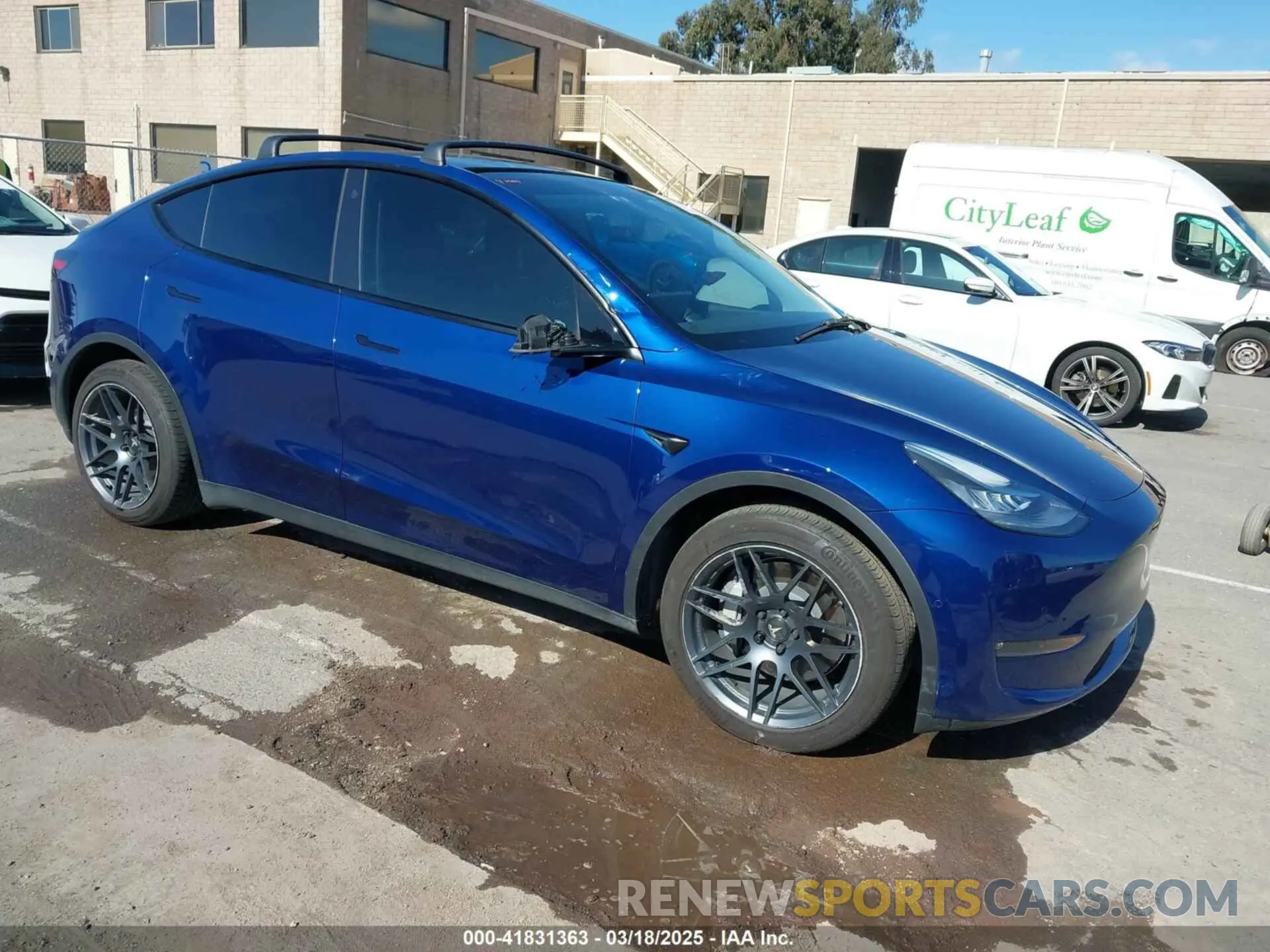1 Photograph of a damaged car 5YJYGDEE3MF218743 TESLA MODEL Y 2021