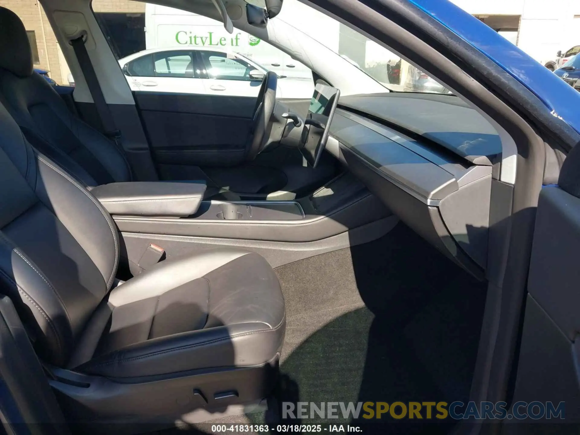 5 Photograph of a damaged car 5YJYGDEE3MF218743 TESLA MODEL Y 2021