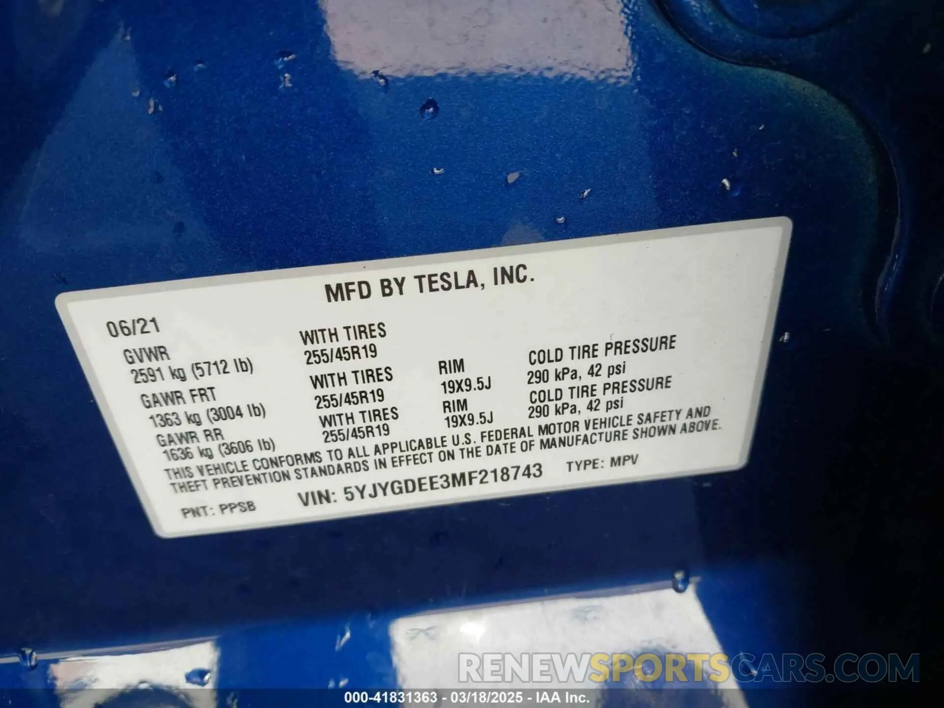 9 Photograph of a damaged car 5YJYGDEE3MF218743 TESLA MODEL Y 2021