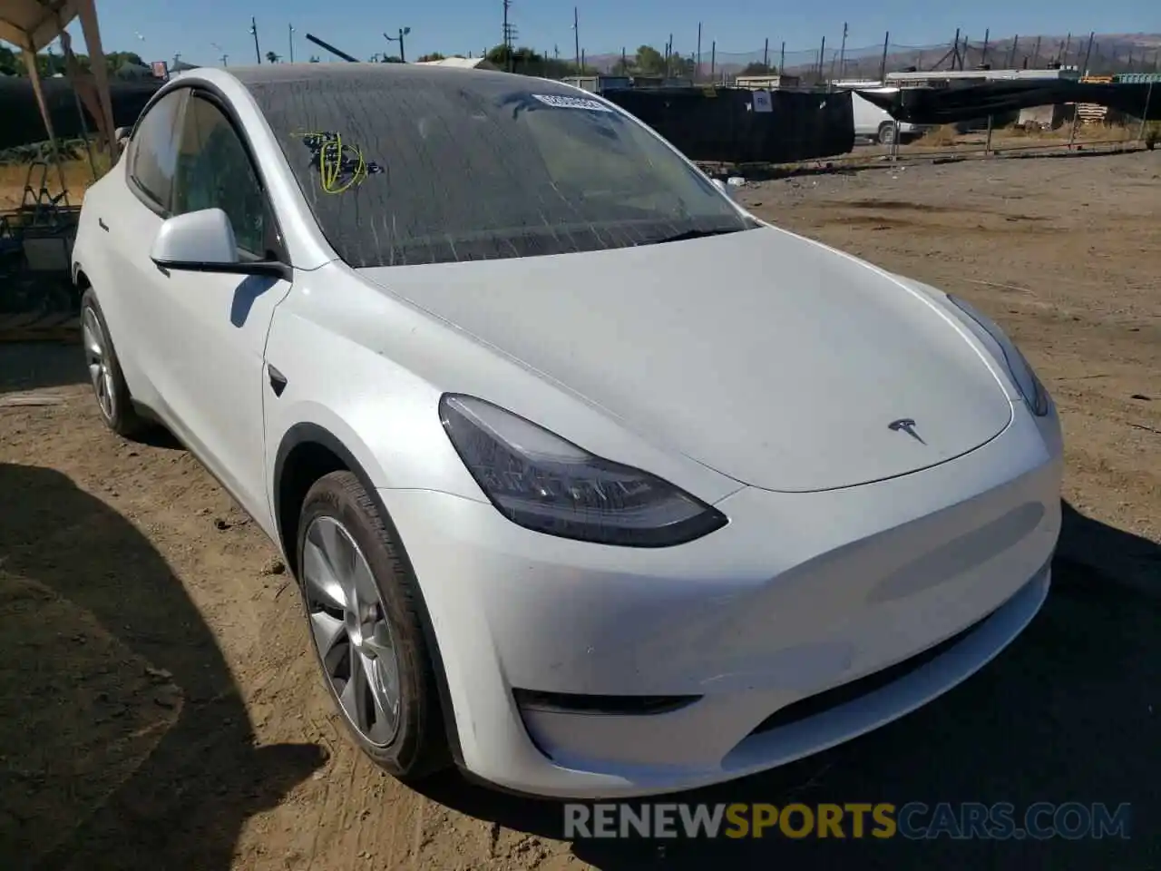 1 Photograph of a damaged car 5YJYGDEE3MF245991 TESLA MODEL Y 2021