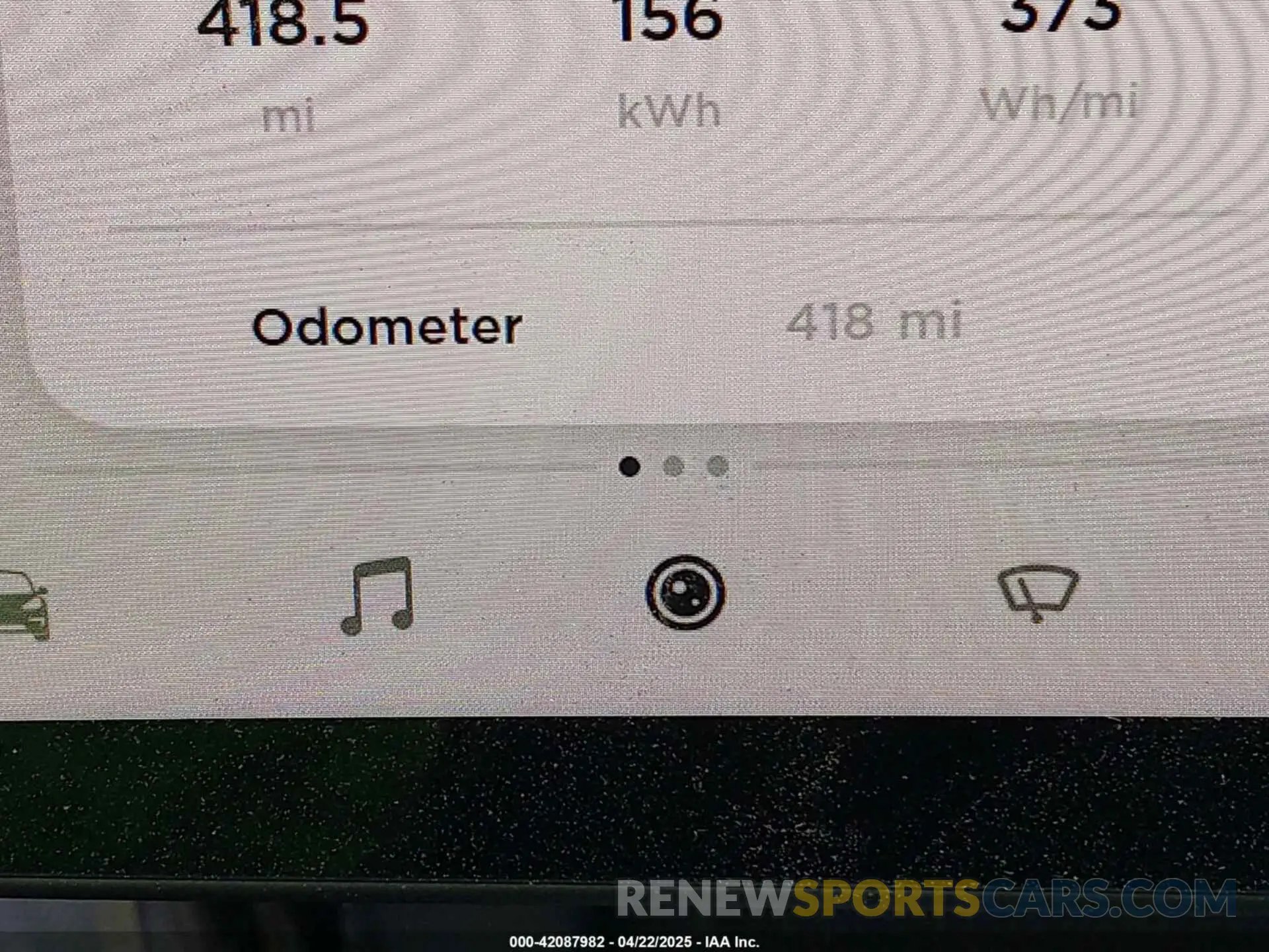 14 Photograph of a damaged car 5YJYGDEE3MF253573 TESLA MODEL Y 2021