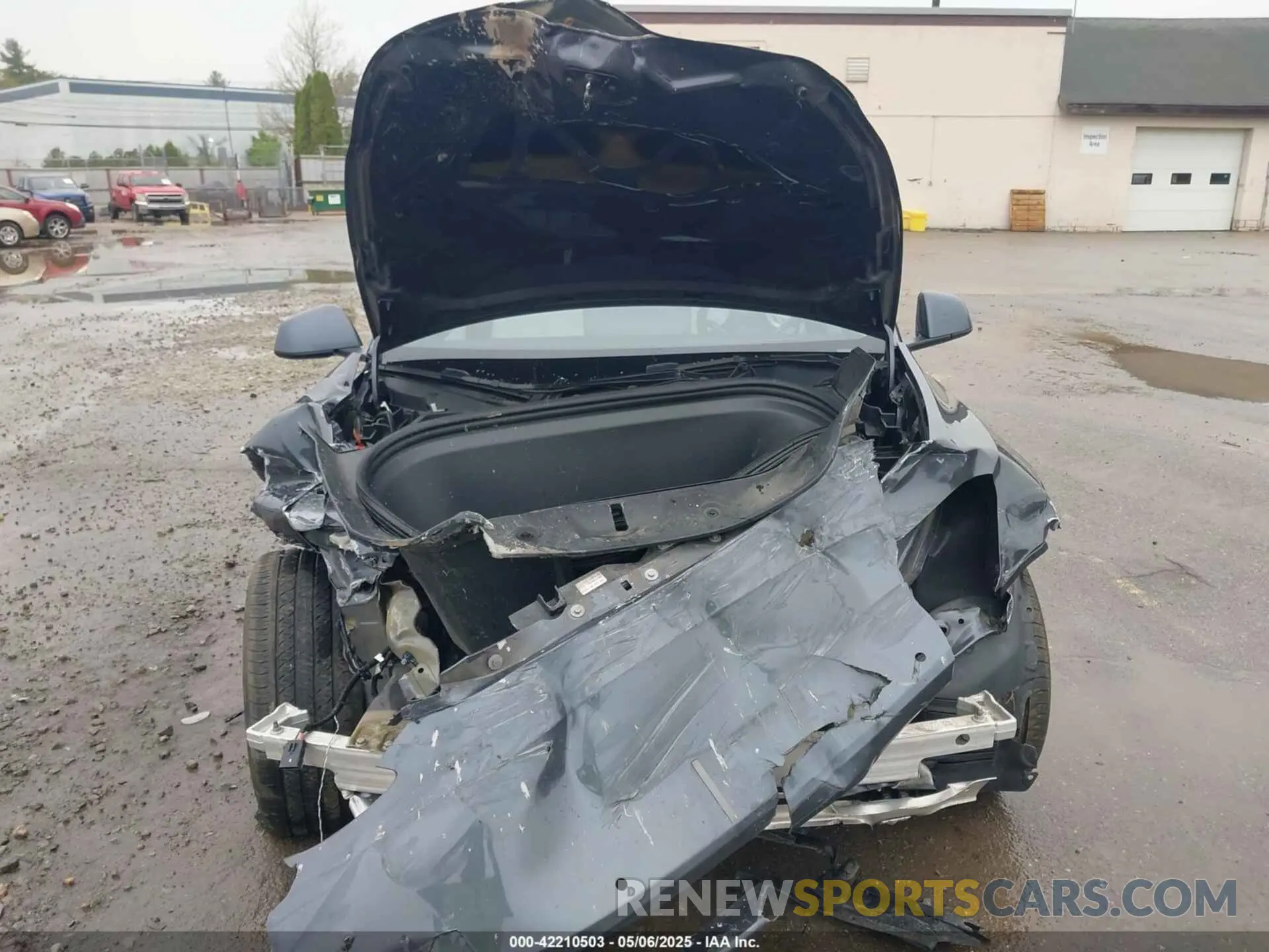 10 Photograph of a damaged car 5YJYGDEE3MF254383 TESLA MODEL Y 2021