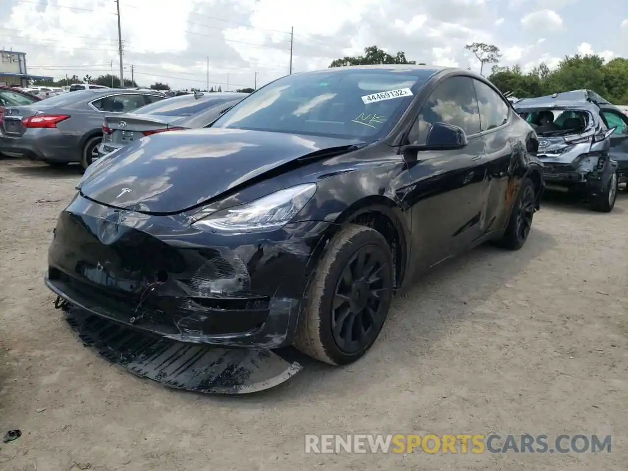 2 Photograph of a damaged car 5YJYGDEE3MF264928 TESLA MODEL Y 2021