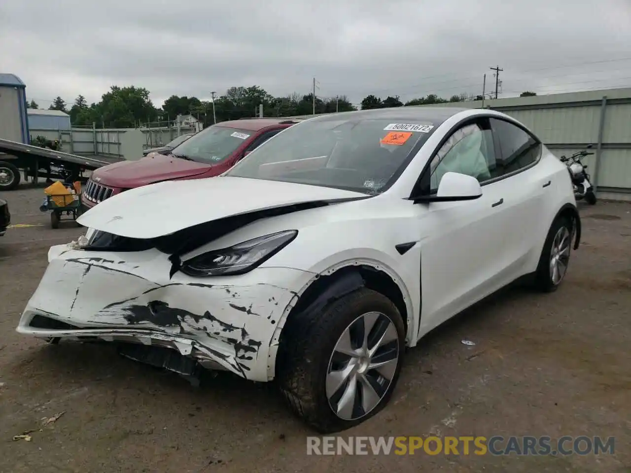 2 Photograph of a damaged car 5YJYGDEE3MF279039 TESLA MODEL Y 2021