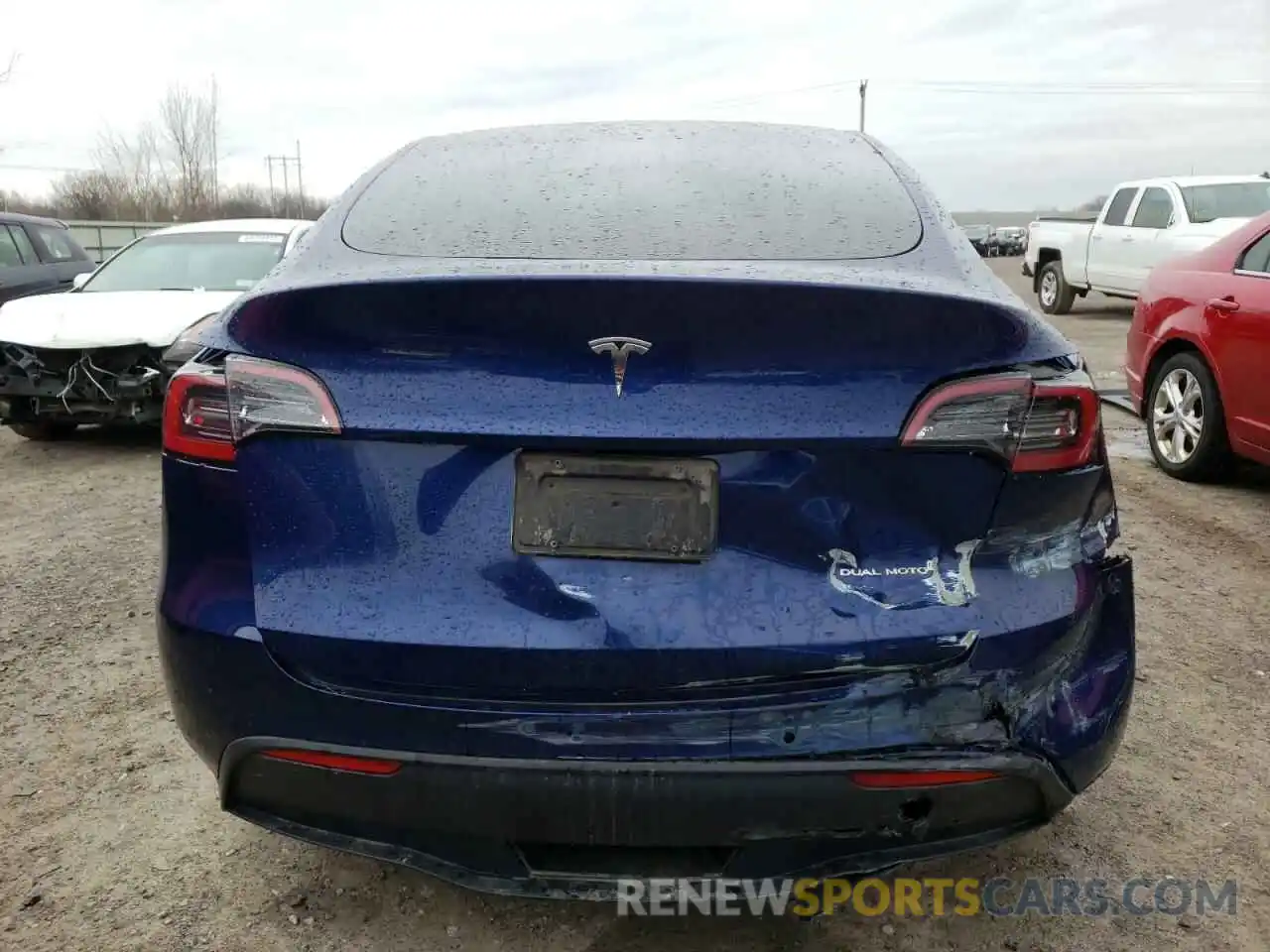 6 Photograph of a damaged car 5YJYGDEE3MF296052 TESLA MODEL Y 2021