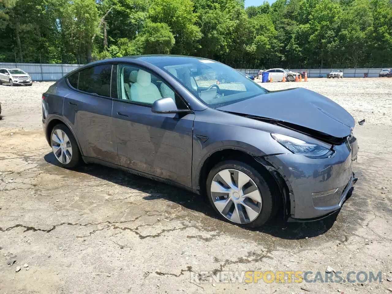 4 Photograph of a damaged car 5YJYGDEE4MF067475 TESLA MODEL Y 2021