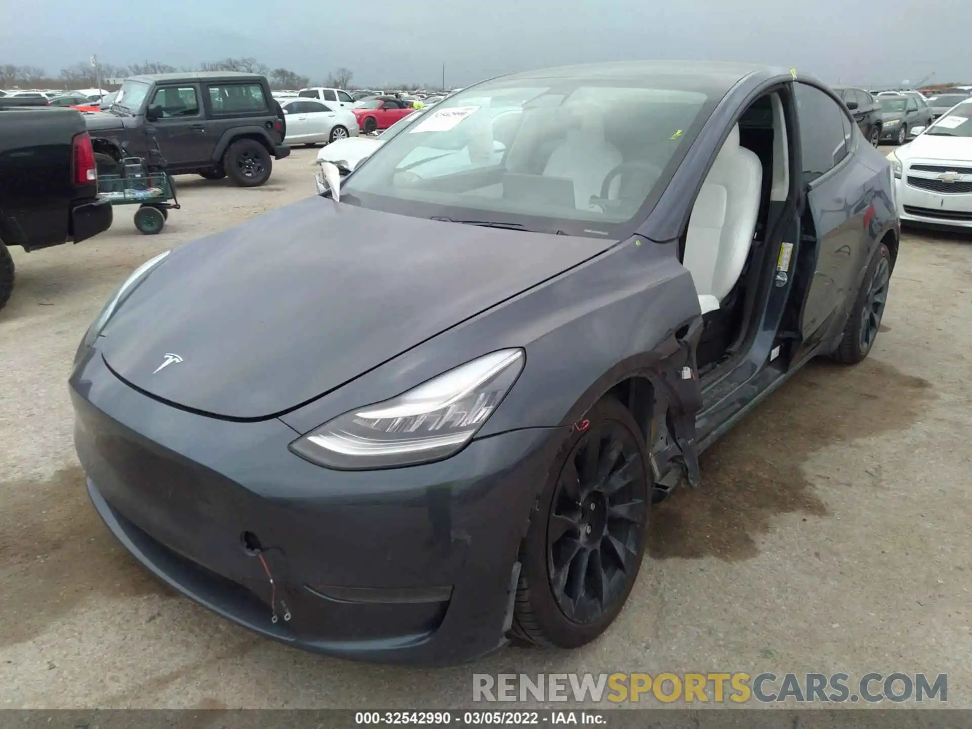 2 Photograph of a damaged car 5YJYGDEE4MF069064 TESLA MODEL Y 2021