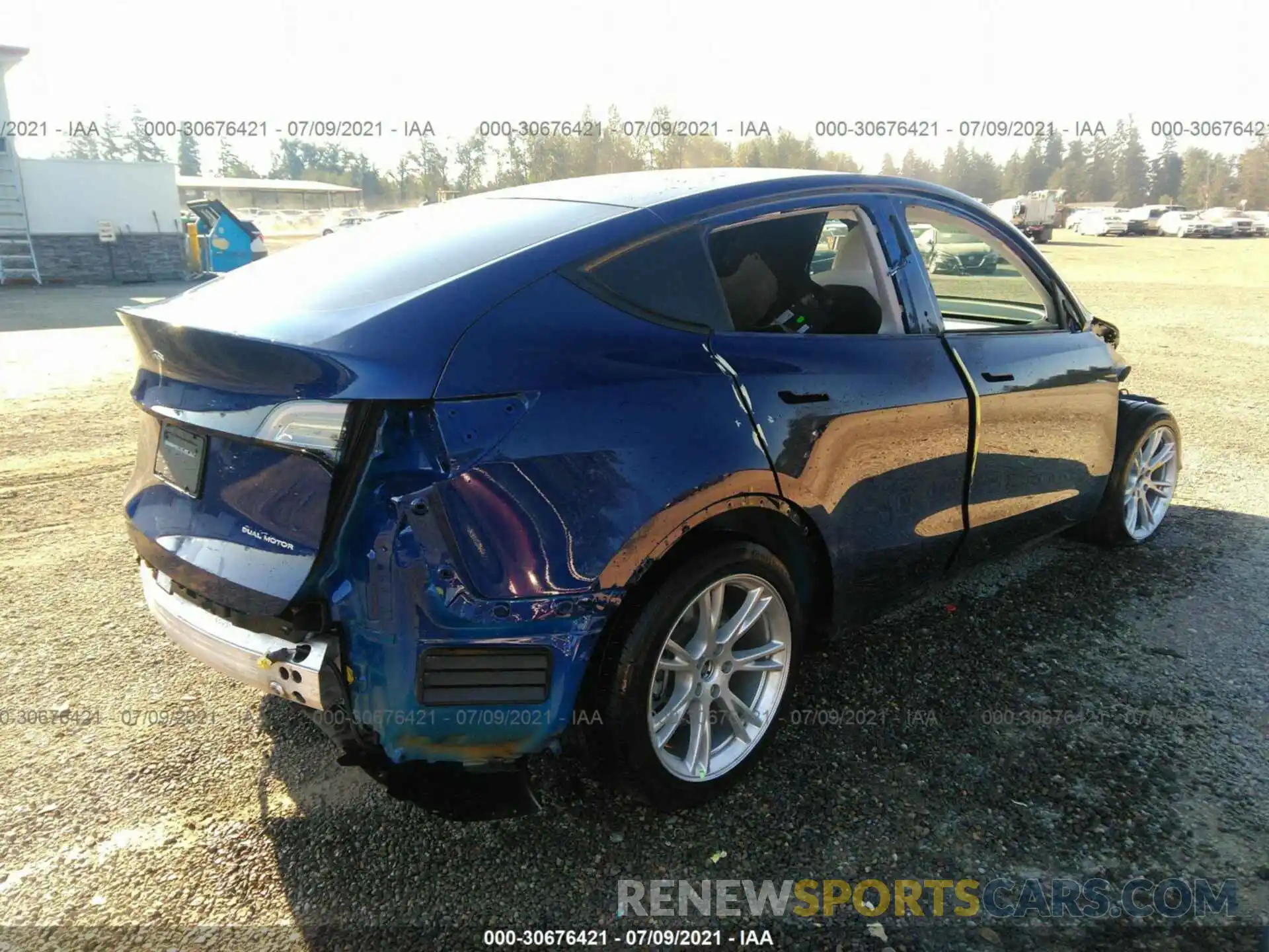 4 Photograph of a damaged car 5YJYGDEE4MF074829 TESLA MODEL Y 2021