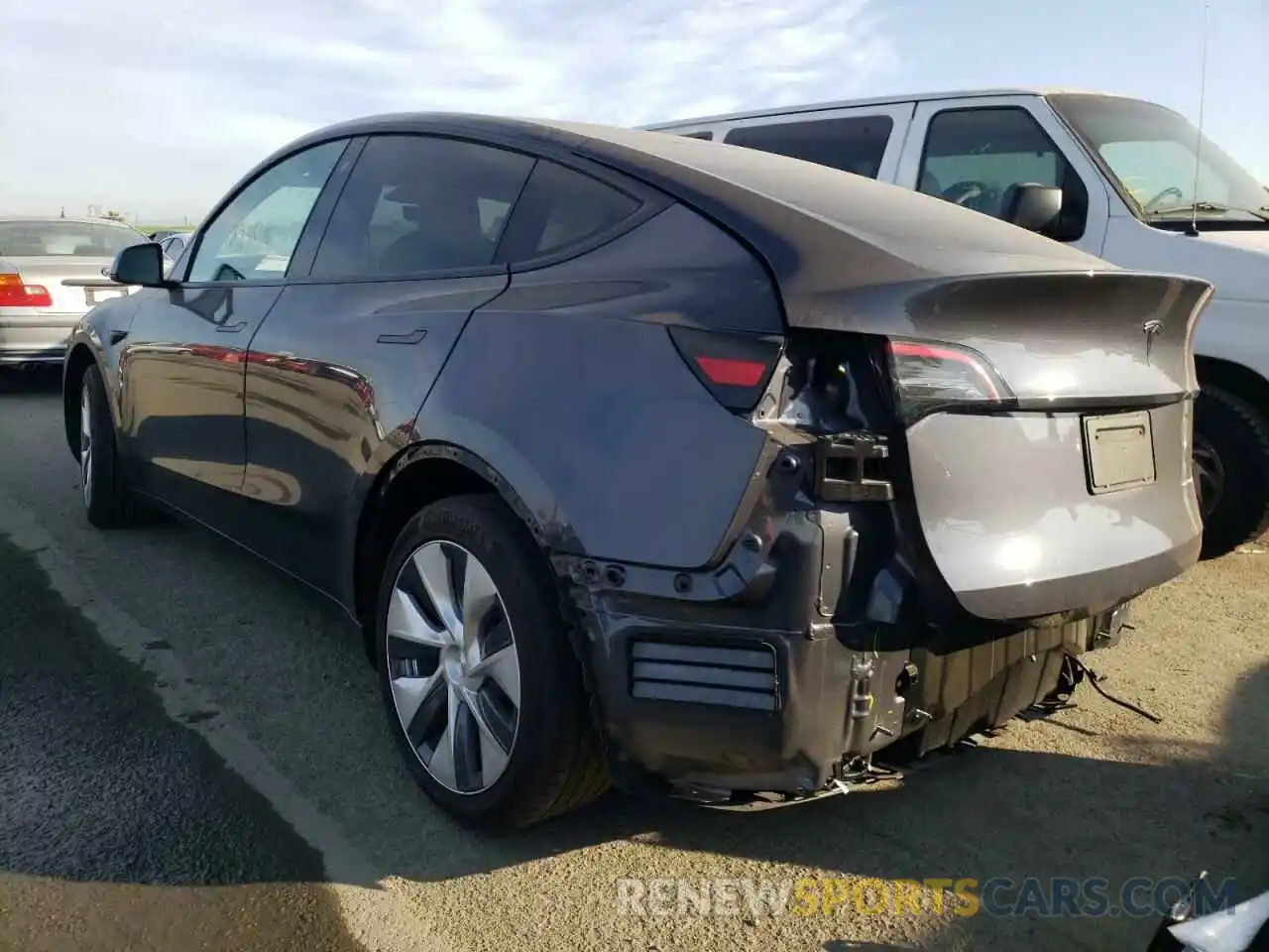 3 Photograph of a damaged car 5YJYGDEE4MF075916 TESLA MODEL Y 2021