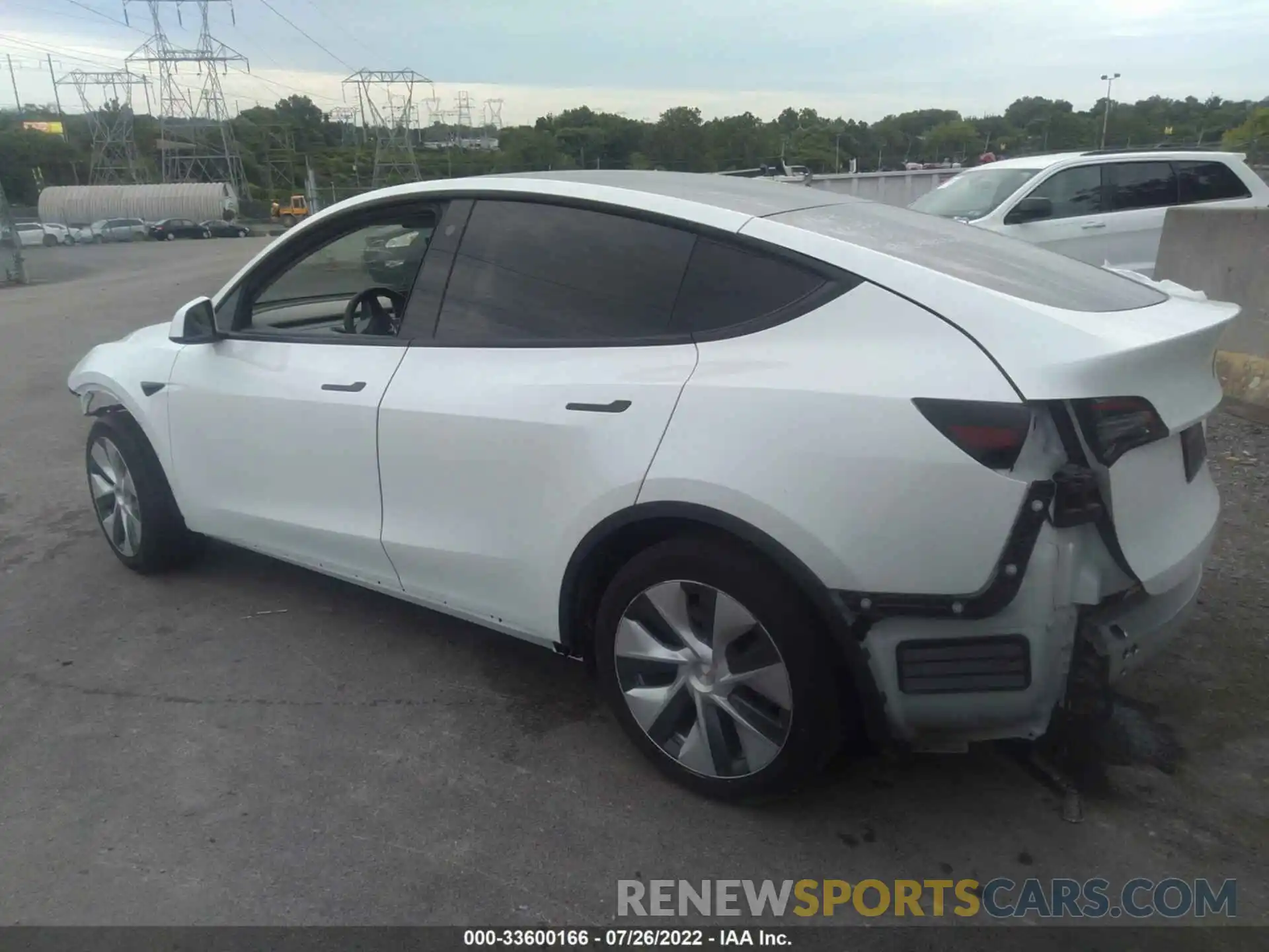 3 Photograph of a damaged car 5YJYGDEE4MF077598 TESLA MODEL Y 2021