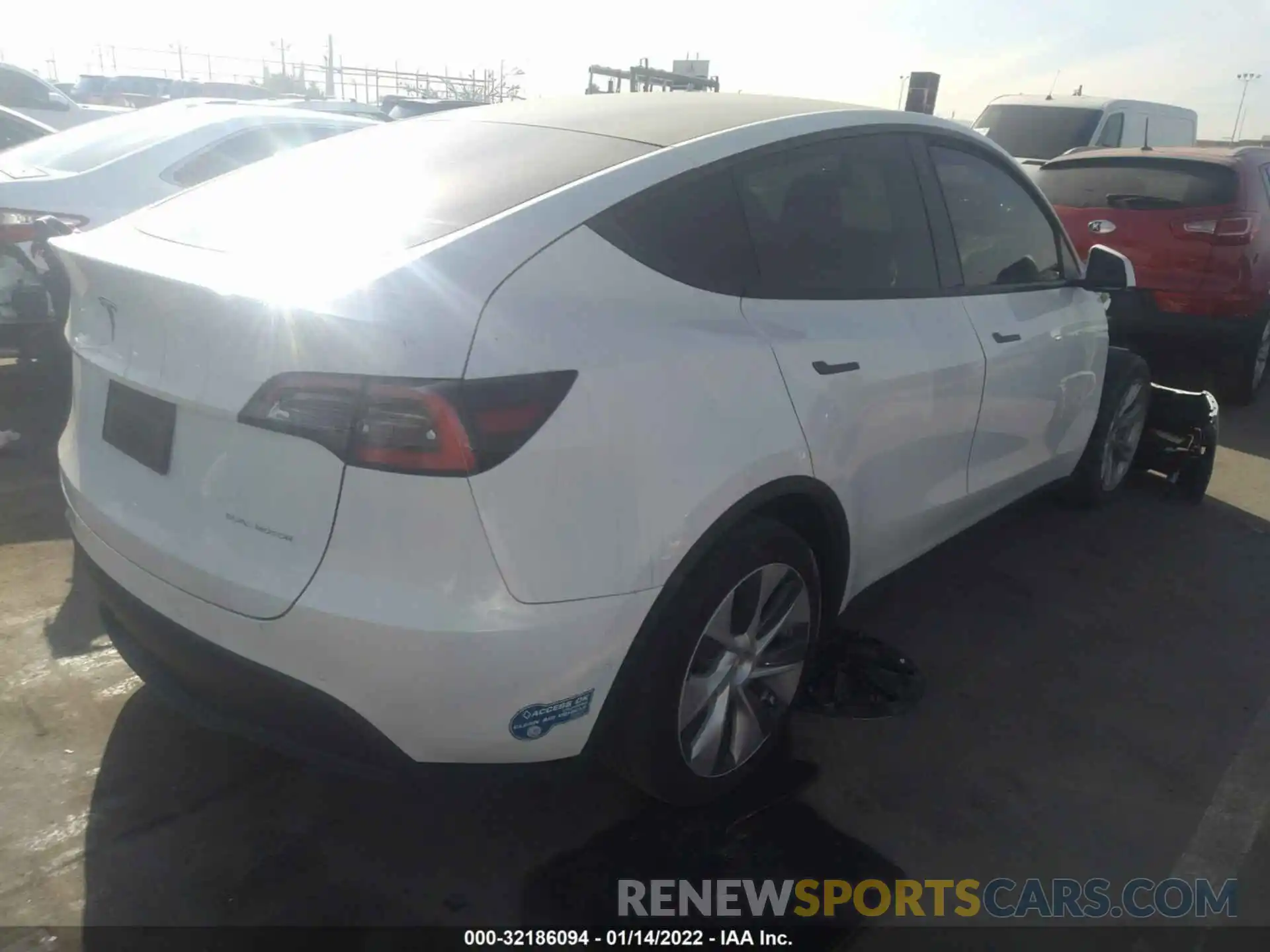 4 Photograph of a damaged car 5YJYGDEE4MF079271 TESLA MODEL Y 2021