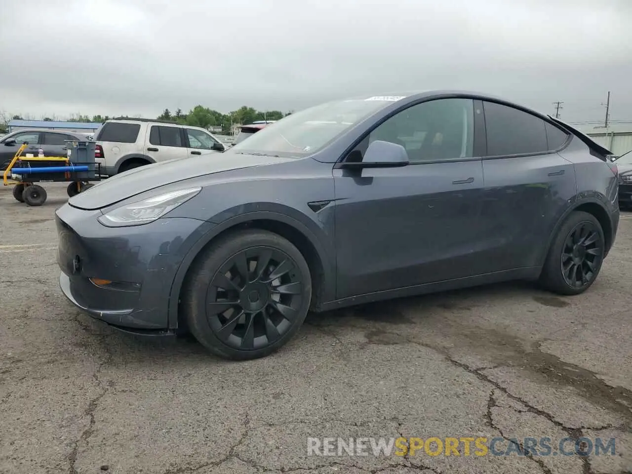 1 Photograph of a damaged car 5YJYGDEE4MF080260 TESLA MODEL Y 2021