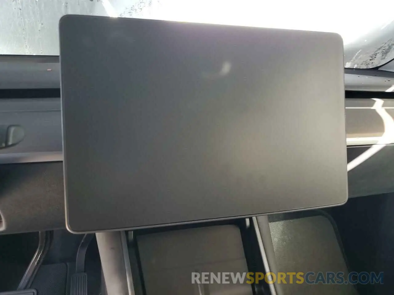 9 Photograph of a damaged car 5YJYGDEE4MF082798 TESLA MODEL Y 2021
