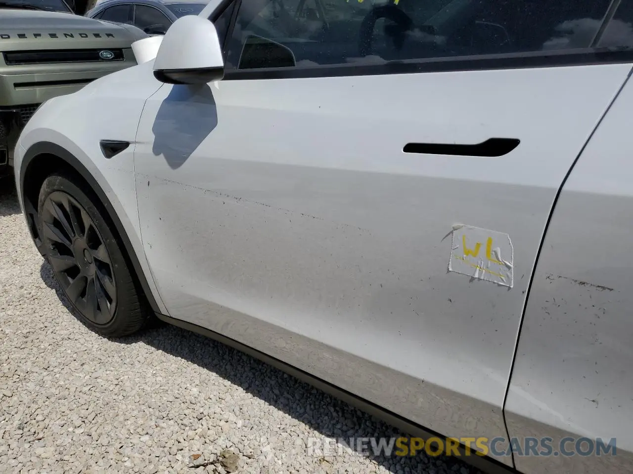 9 Photograph of a damaged car 5YJYGDEE4MF087712 TESLA MODEL Y 2021