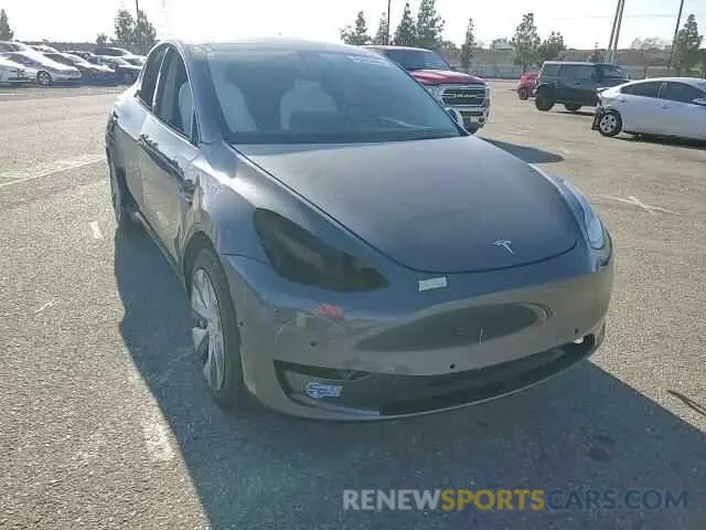 11 Photograph of a damaged car 5YJYGDEE4MF089976 TESLA MODEL Y 2021