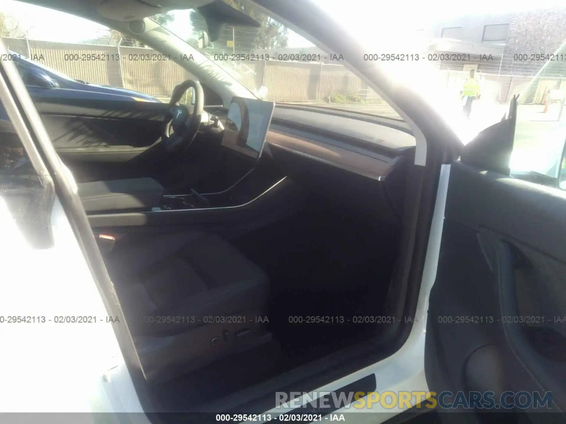 5 Photograph of a damaged car 5YJYGDEE4MF090707 TESLA MODEL Y 2021