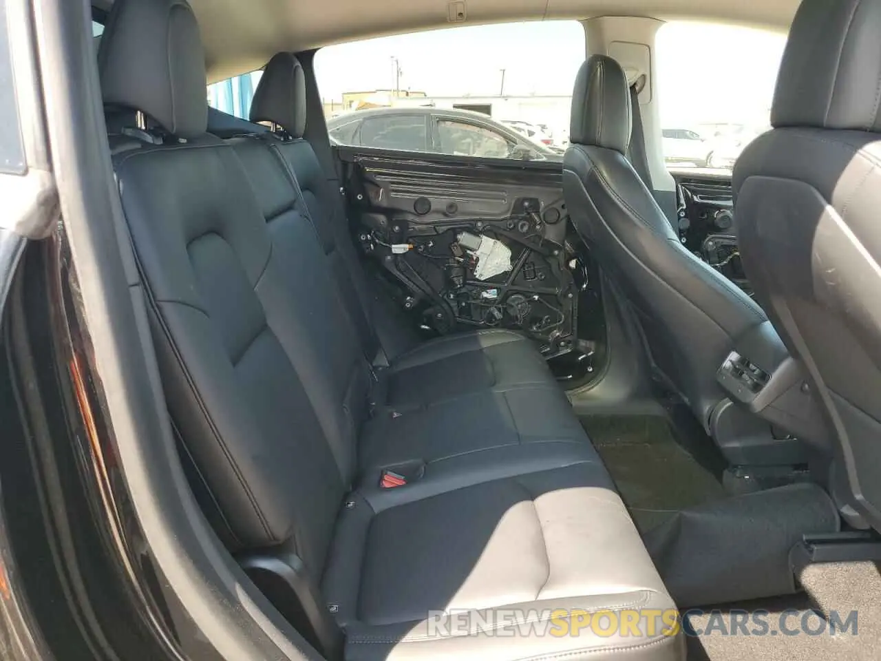 10 Photograph of a damaged car 5YJYGDEE4MF102015 TESLA MODEL Y 2021