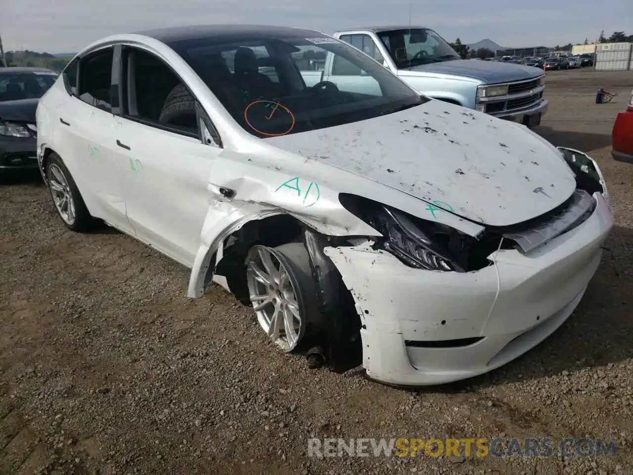 1 Photograph of a damaged car 5YJYGDEE4MF108915 TESLA MODEL Y 2021