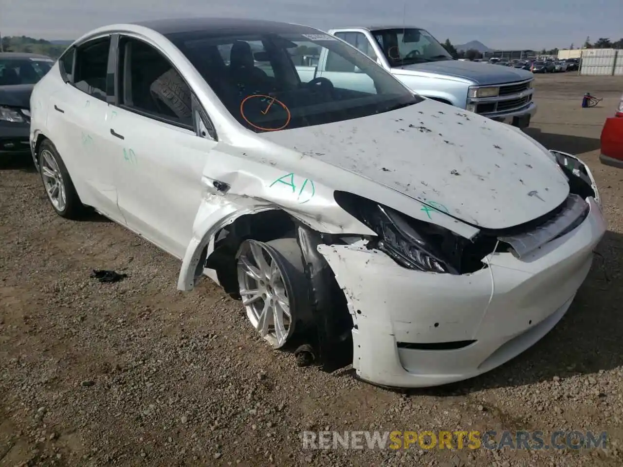 9 Photograph of a damaged car 5YJYGDEE4MF108915 TESLA MODEL Y 2021