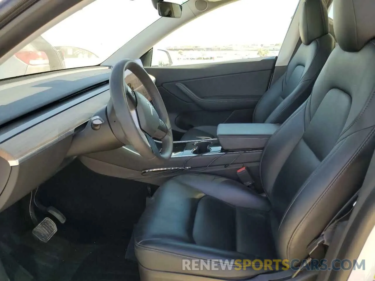 7 Photograph of a damaged car 5YJYGDEE4MF114374 TESLA MODEL Y 2021