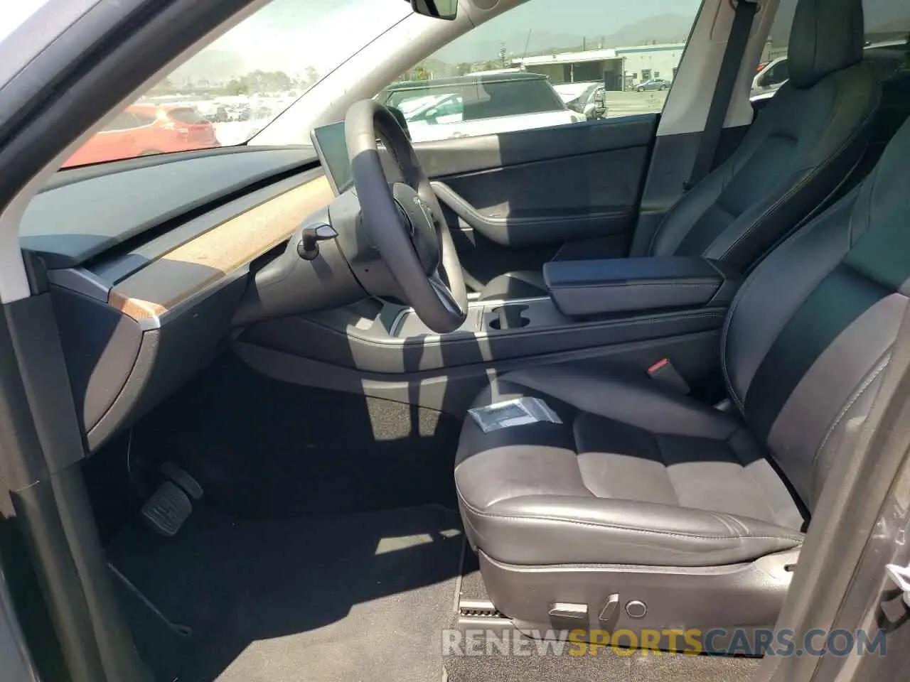 7 Photograph of a damaged car 5YJYGDEE4MF131109 TESLA MODEL Y 2021