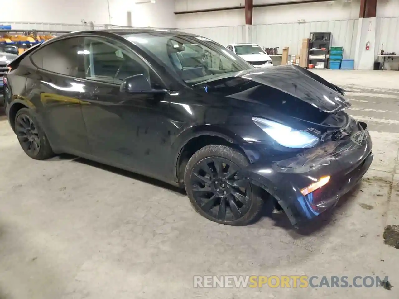 4 Photograph of a damaged car 5YJYGDEE4MF138836 TESLA MODEL Y 2021