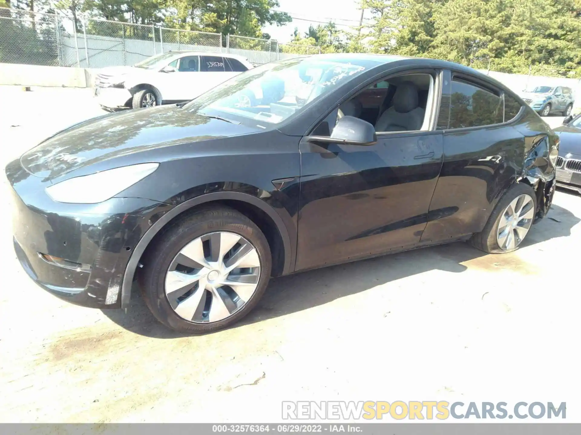 2 Photograph of a damaged car 5YJYGDEE4MF139288 TESLA MODEL Y 2021