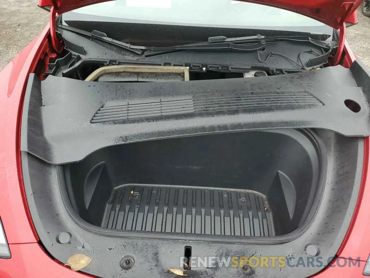11 Photograph of a damaged car 5YJYGDEE4MF144152 TESLA MODEL Y 2021