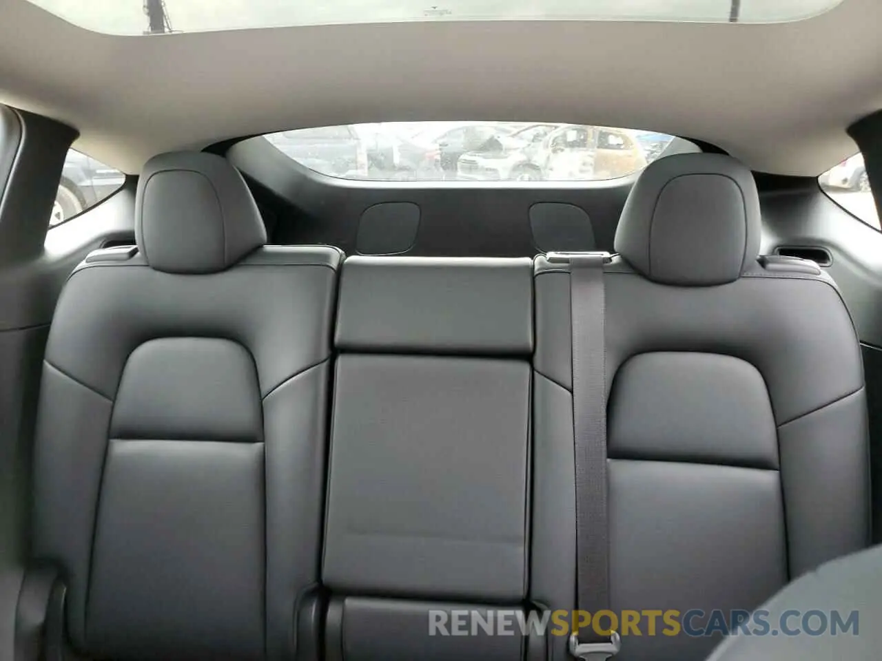 10 Photograph of a damaged car 5YJYGDEE4MF159217 TESLA MODEL Y 2021