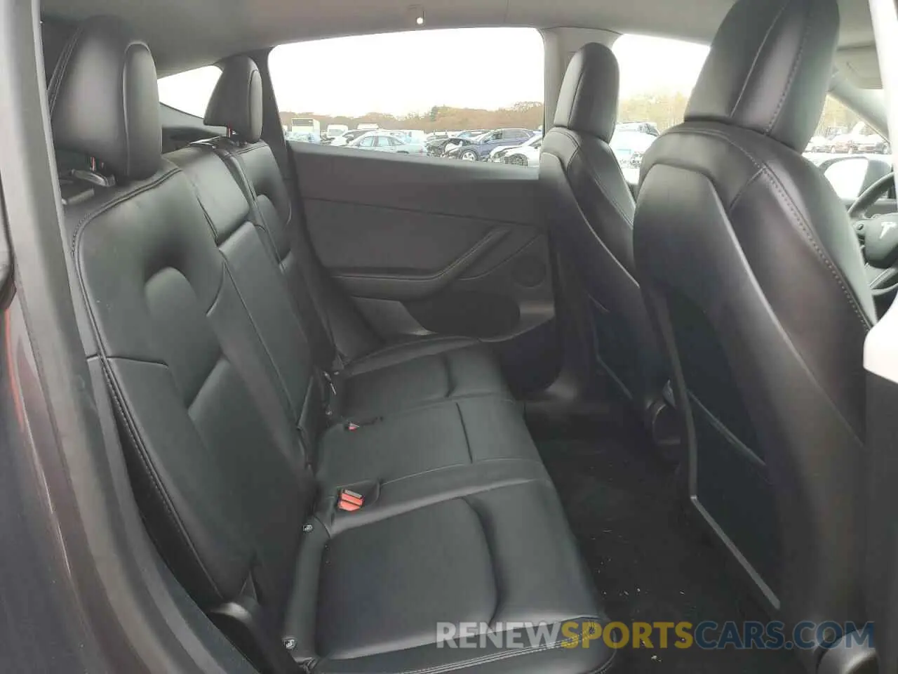 11 Photograph of a damaged car 5YJYGDEE4MF174283 TESLA MODEL Y 2021