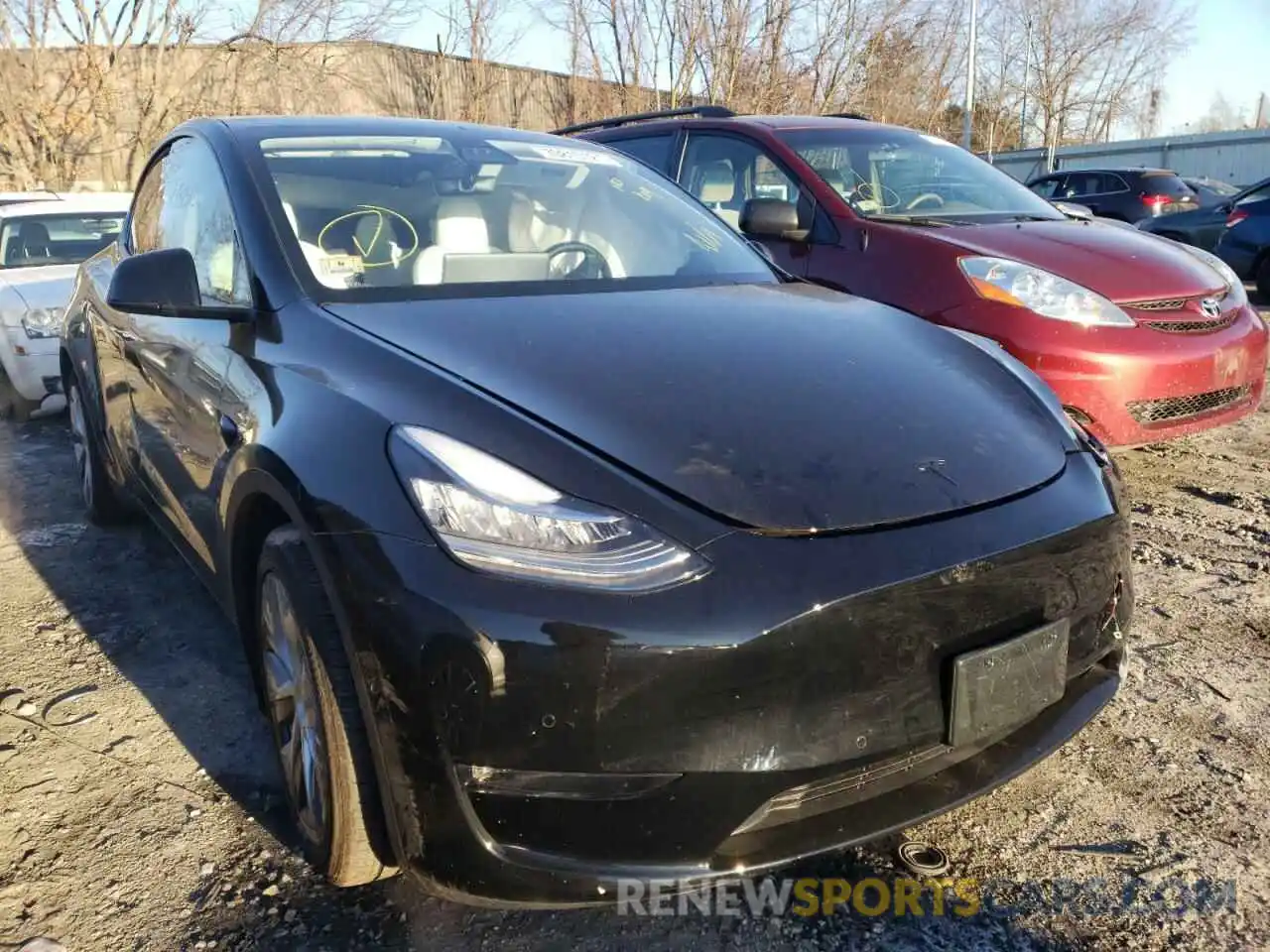 1 Photograph of a damaged car 5YJYGDEE4MF186787 TESLA MODEL Y 2021