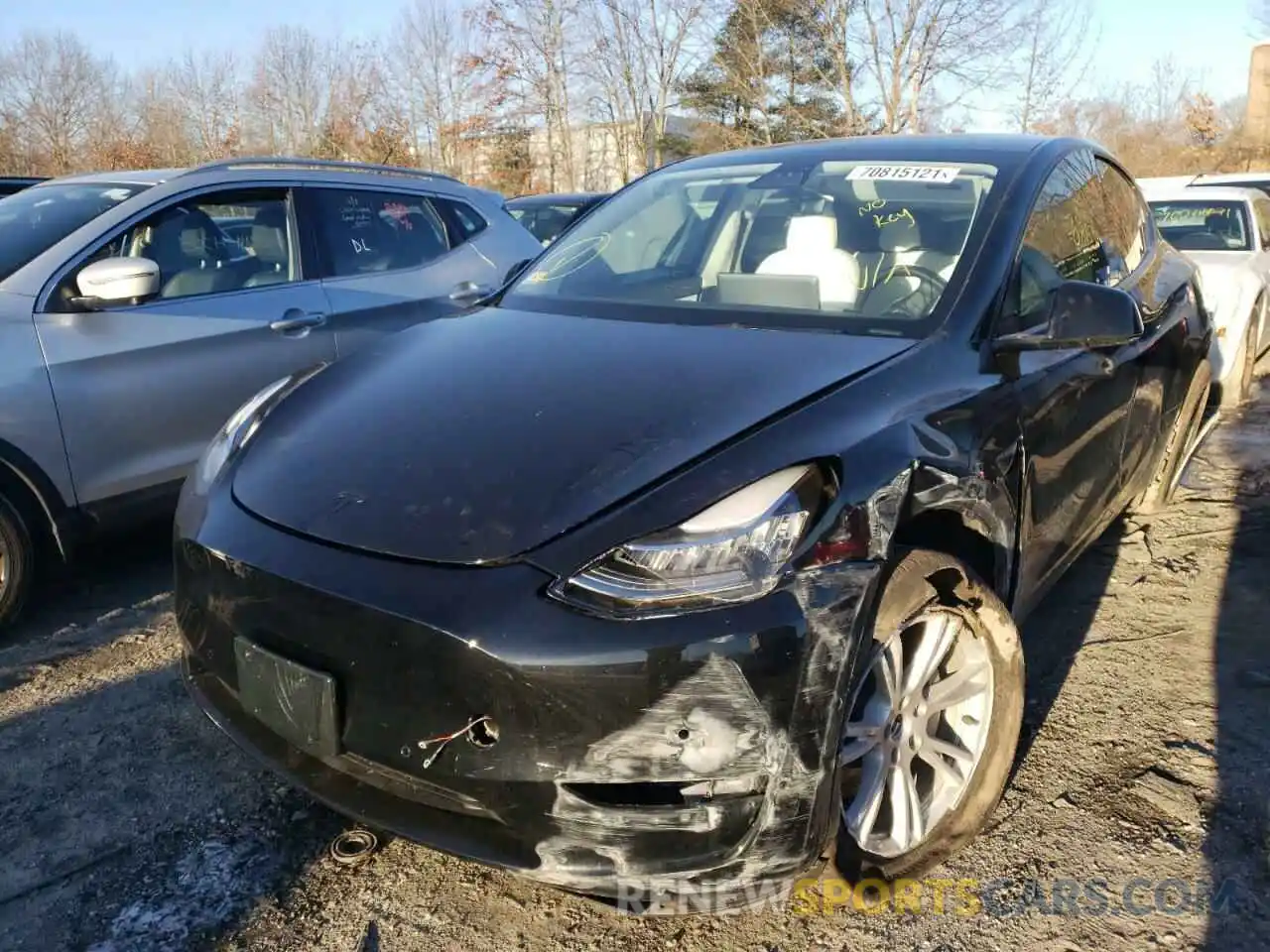 2 Photograph of a damaged car 5YJYGDEE4MF186787 TESLA MODEL Y 2021